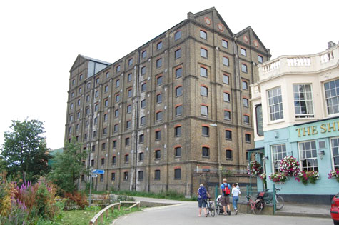 Building at risk : Mortlake Malt house